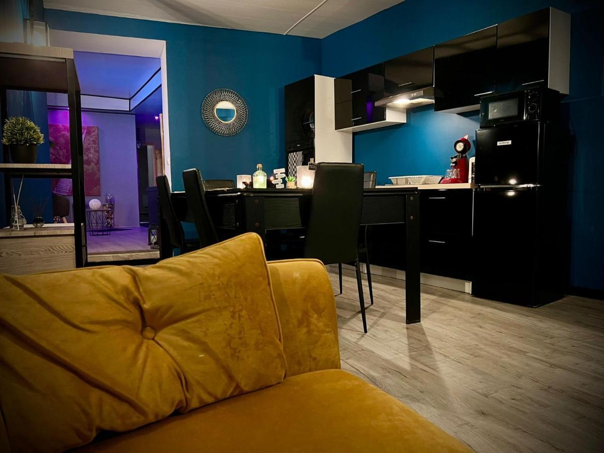 Logement Privatif Avec Jacuzzi Bergues Exterior foto